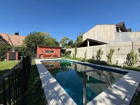 Casa en Venta con 5 cocheras