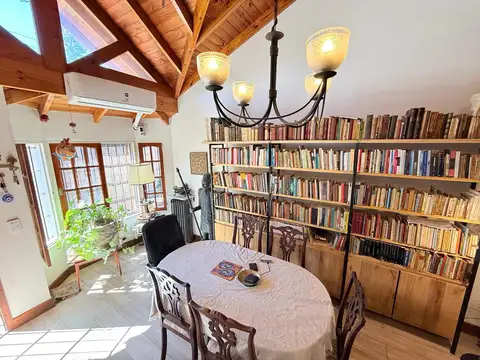 Casa 5 ambientes con 3 baños