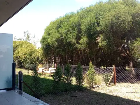 Departamento en Alquiler con 1 cocheras