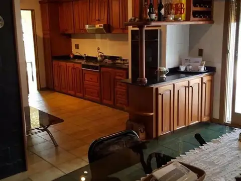 Depto Tipo Casa en Venta de 4 ambientes