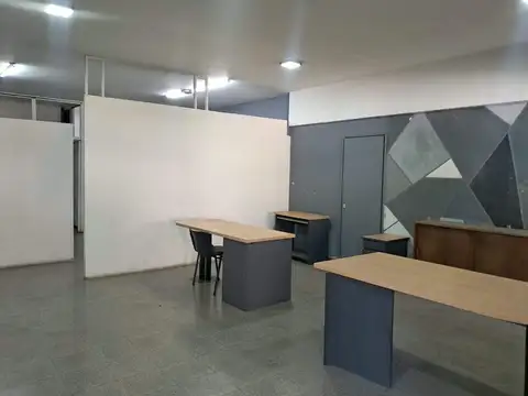 Alquiler de local comercial 80m2 cub- ciudad mza