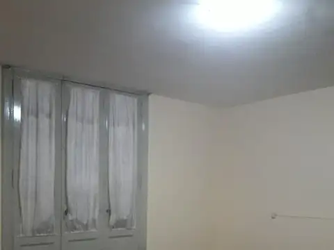Casa en Alquiler en Echesortu, $ 800.000