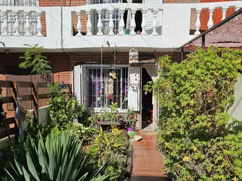 Depto Tipo Casa en Venta de 3 dormitorios