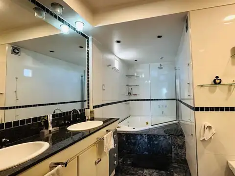 Departamento 5 ambientes con 4 baños