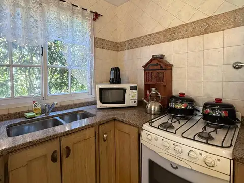 Casa 3 ambientes con 2 baños