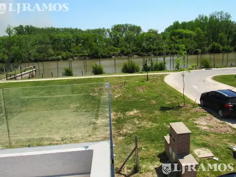Blvd de  todos los Santos 4300 - Vila Marina 2