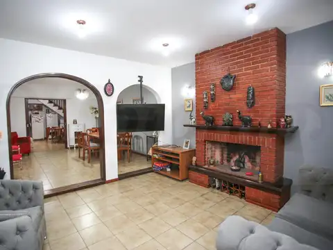 Casa en Venta con 1 cochera