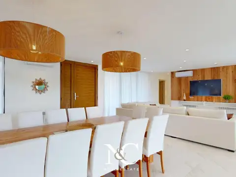 Casa 7 ambientes con 6 baños