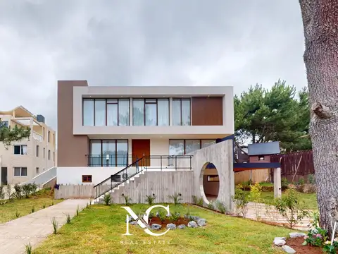 Casa en  venta en Costa Esmeralda metros del mar