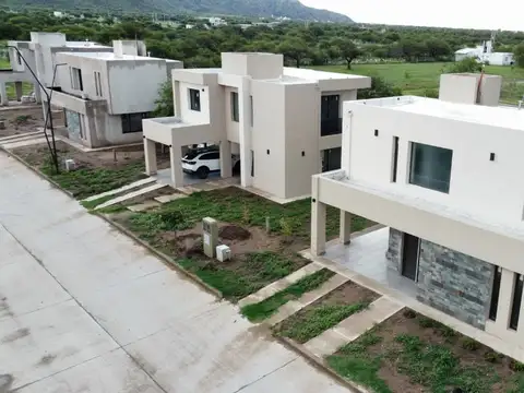 Departamento 3 ambientes con 3 baños
