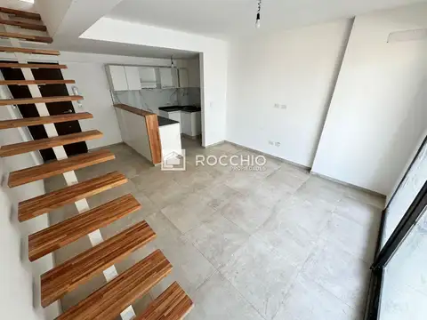 Departamento en Alquiler en Jose Leon Suarez, $ 550.000