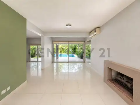 VENTA DE CASA 4 AMBIENTES EN HARAS MARIA VICTORIA, MORENO