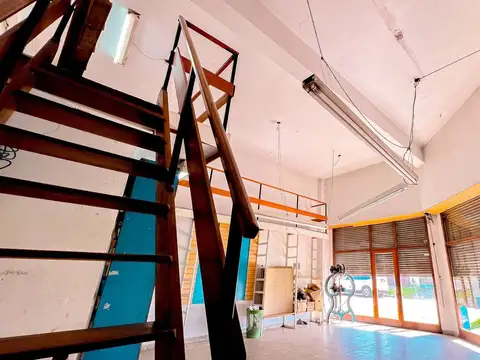 Local en Venta 30 años