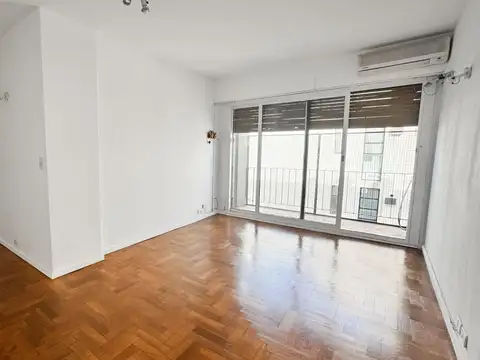 Juan Jose Paso 100, Piso 12