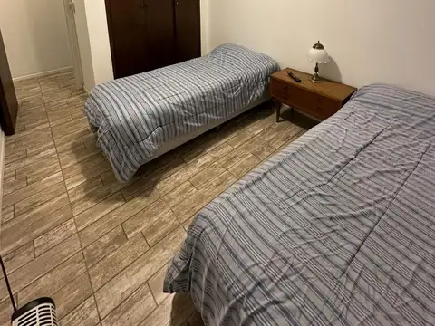 Depto Tipo Casa en Alquiler en Monserrat, $ 900.000