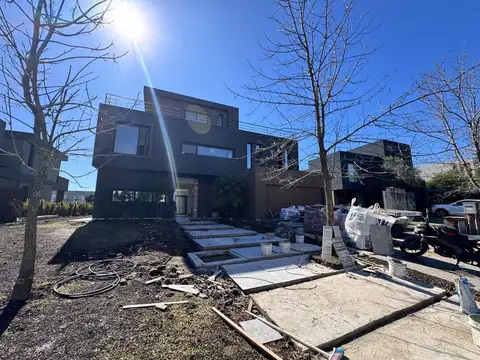 Av de la Rivera. El Yacht. Nordelta 500