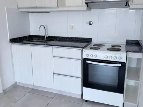 Departamento en Alquiler en Villa Luzuriaga, $ 460.000