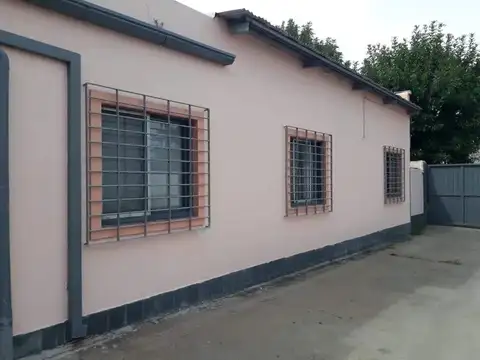 Depto Tipo Casa en Alquiler de 5 ambientes
