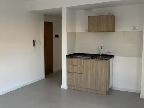 Departamento en Alquiler en Moron Sur, $ 400.000