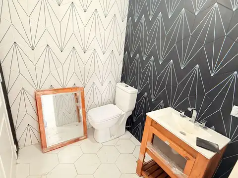 Casa 4 ambientes con 3 baños