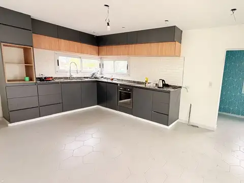 Casa en Alquiler de 3 dormitorios