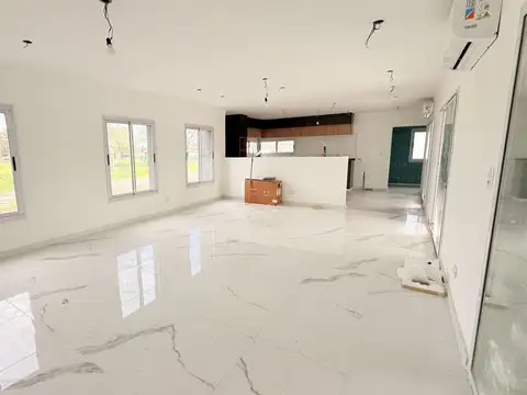 Casa en Alquiler A Estrenar