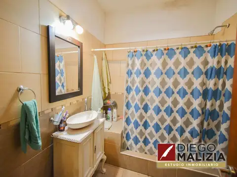 Depto Tipo Casa en Venta en Banfield, USD 88.000