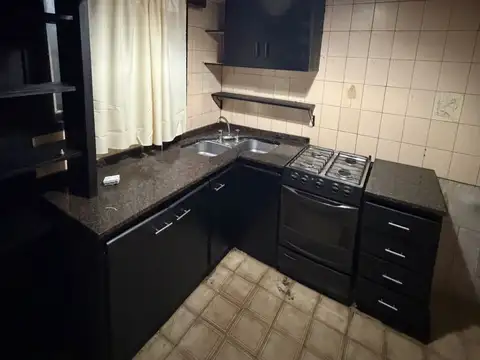 Depto Tipo Casa en Alquiler en Centro, $ 650.000