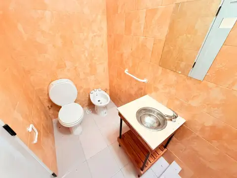 Departamento en Alquiler en Castelar, $ 350.000