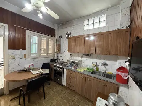 Casa en Venta en Barrio Naón, USD 230.000