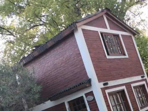 Casa 3 ambientes con 2 baños