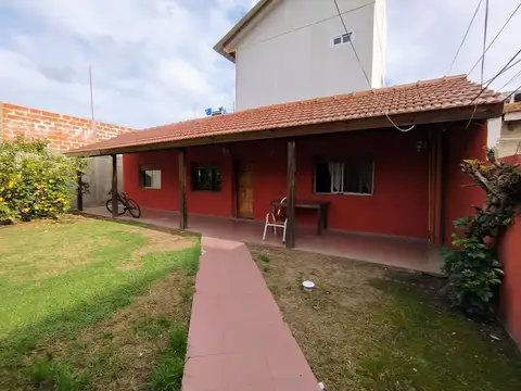CASA + DEPTO EN VENTA VILLA DE MAYO, MALVINAS ARG.