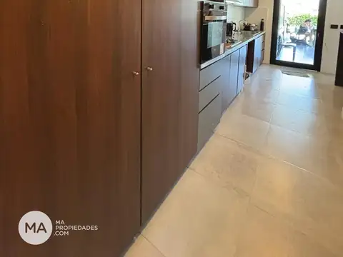 Casa en Alquiler de 3 dormitorios