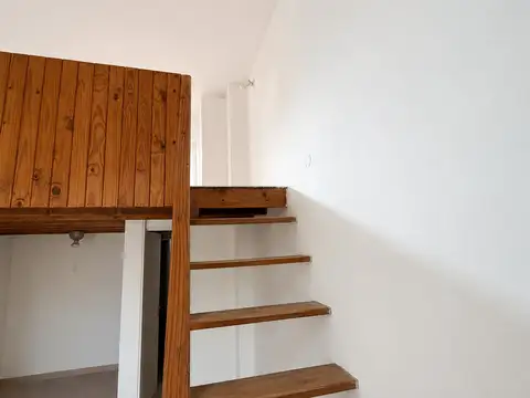 Depto Tipo Casa en Alquiler de Monoambiente