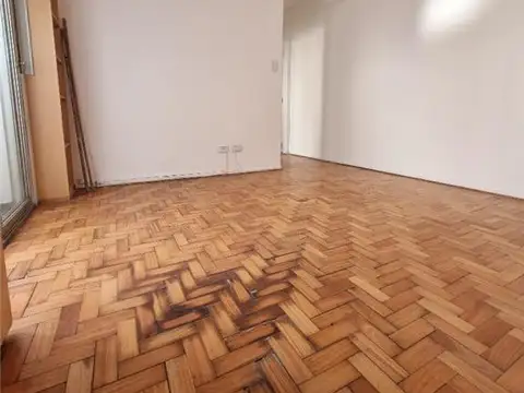 GUARDIA VIEJA 4000, Piso 7