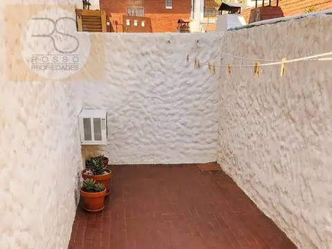 Depto Tipo Casa en Venta 25 años