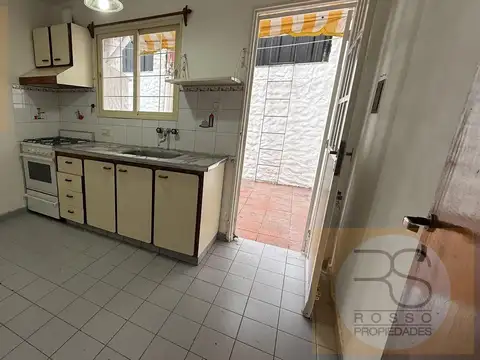 Depto Tipo Casa en Venta con 1 cocheras