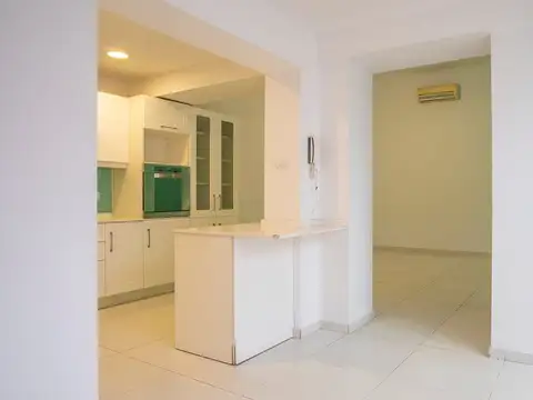 VENTA CASA PASILLO, 3 DORMITORIOS, PILETA, CENTRO