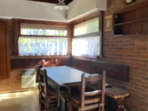 Casa 4 ambientes con 3 baños