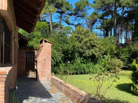 Casa en Alquiler Temporal en Pinamar Norte, USD 1.200