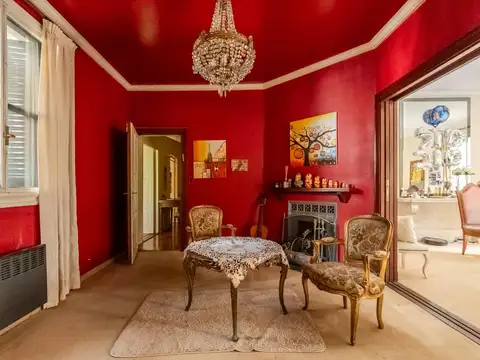 Casa en Venta con 3 cocheras