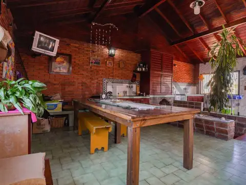 Depto Tipo Casa en Venta 56 años