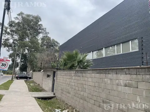 Depósito en El Talar
