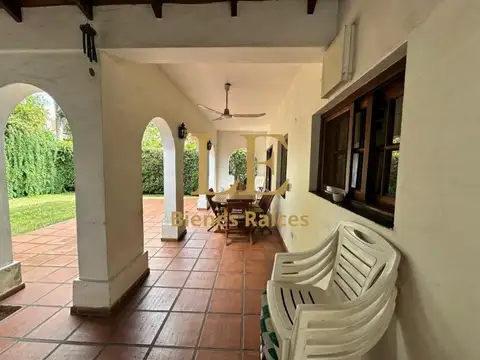 Casa 4 ambientes con 3 baños