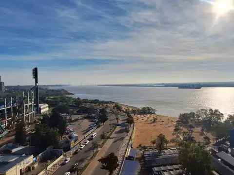 Departamento EN ALQUILER C/COCHERA, 2 dormitorios, balcón con vista panorámica al Rio Paraná