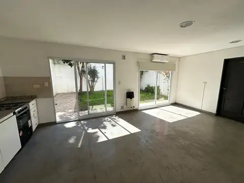 PH con jardín en Alquiler en Villa del Parque