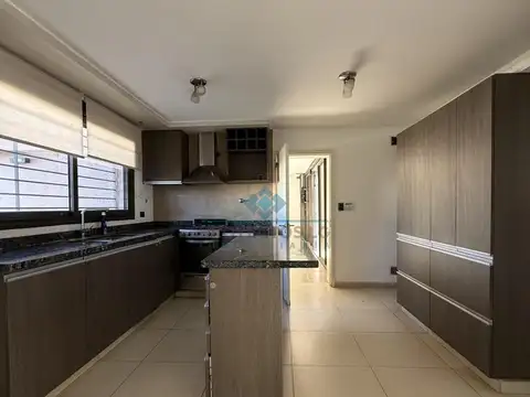 VENTA-RESIDENCIA DE CATEGORIA-4 DORM- JESÚS MARÍA