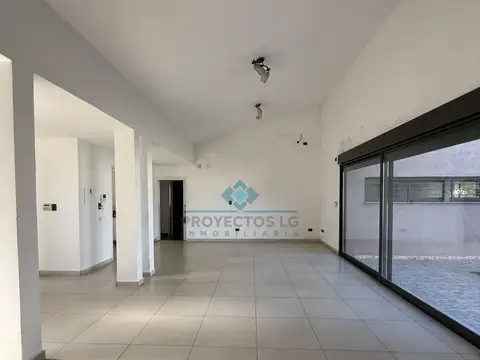 Casa 4 ambientes con 4 baños