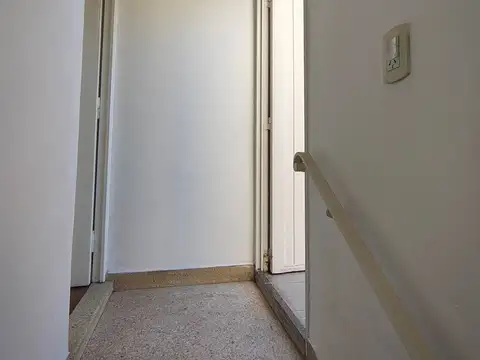 Depto Tipo Casa 3 ambientes con 2 baños
