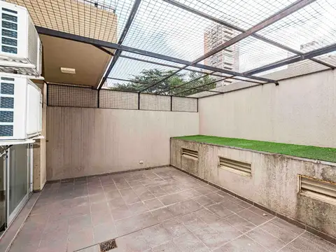ALQUILER - V. Urquiza - 2 ambientes - Contrafrente con patio